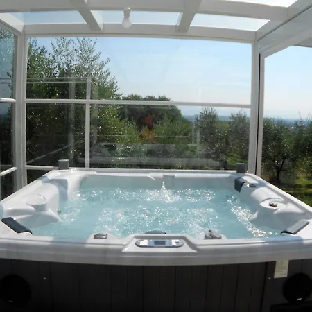 Appartement Anwesen Il Campano Mit Whirlpool By Interhome